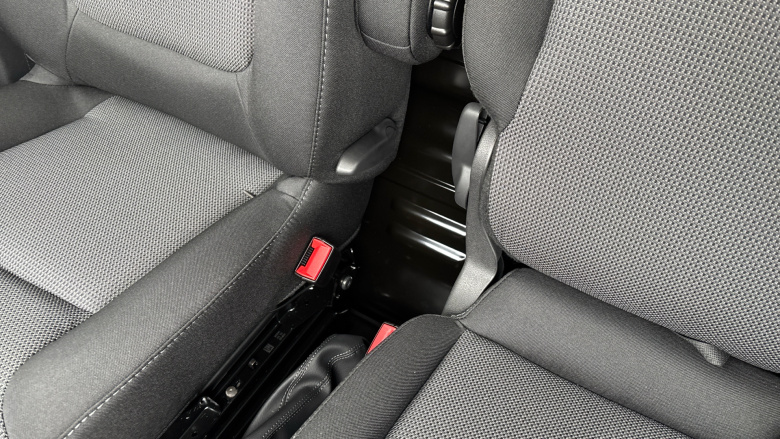 Nissan Primastar 30 L2 Diesel 2.0 dCi 150ps H1 Acenta Van Auto